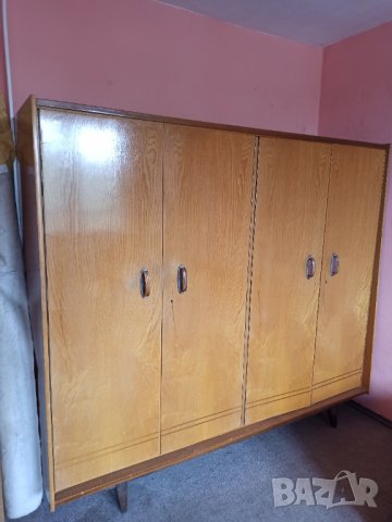 Гардероб, снимка 2 - Гардероби - 37442549