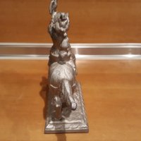 Старa метална фигура, жена на кон и сокол, СССР, снимка 4 - Колекции - 31989919