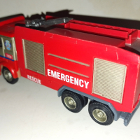 Mercedes Benz Emergency Rescue Truck Kentoys, снимка 2 - Колекции - 42144553