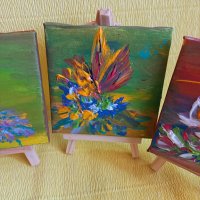 Малки рисувани картини с пеперуда и цветя със статив , снимка 2 - Декорация за дома - 44423656
