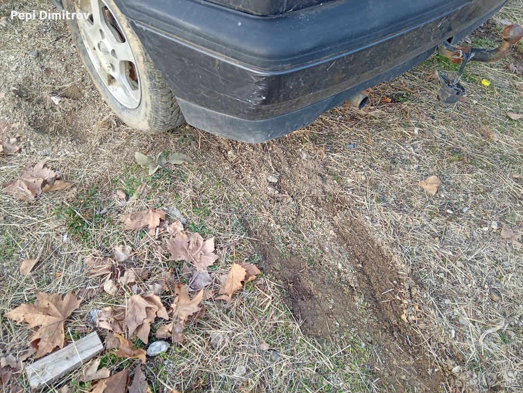 Задна броня Volkswagen Golf III Hatchback (08.1991 - 07.1998), снимка 1