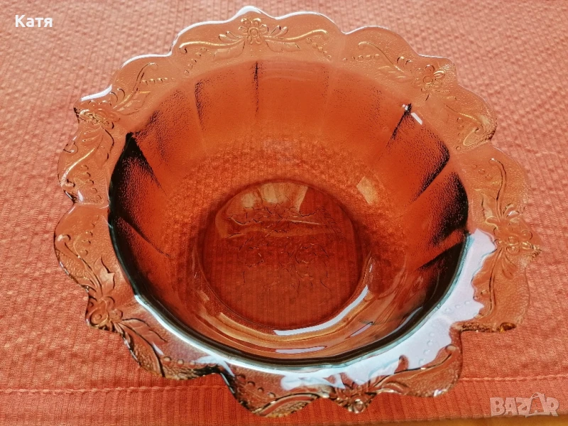 Винтидж преливаща кехлибарена купа, снимка 1