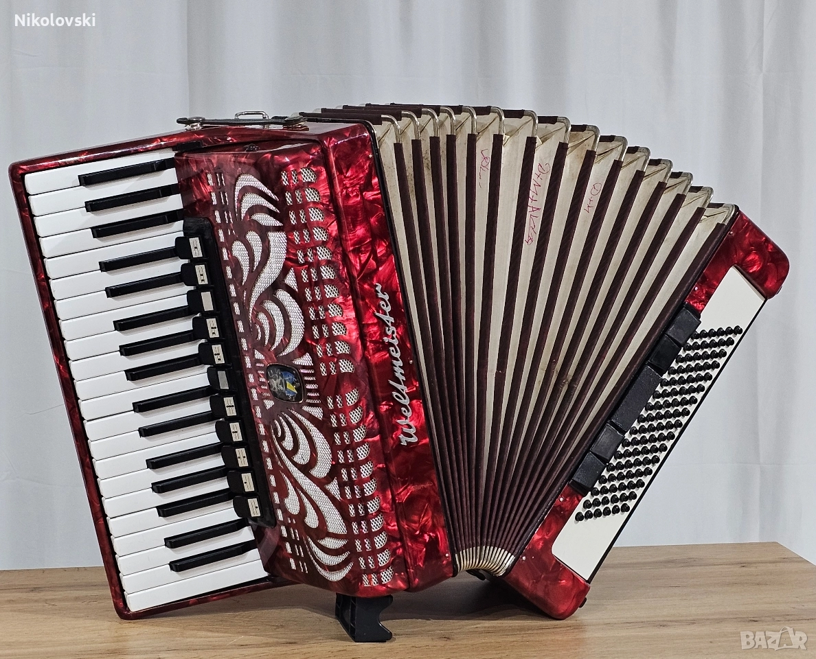 Акордеон Weltmeister Caprice , снимка 1
