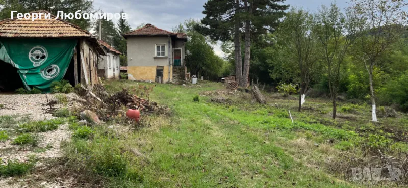 Къща на 38км до София, снимка 1