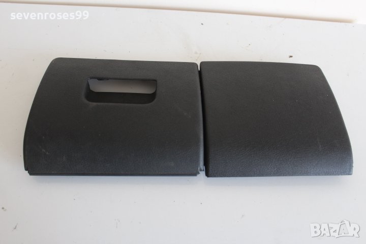 Декоративна пластмаса под волана с Капак за бушони Опел Вектра А 1.4i 1991 Opel Vectra A, снимка 1