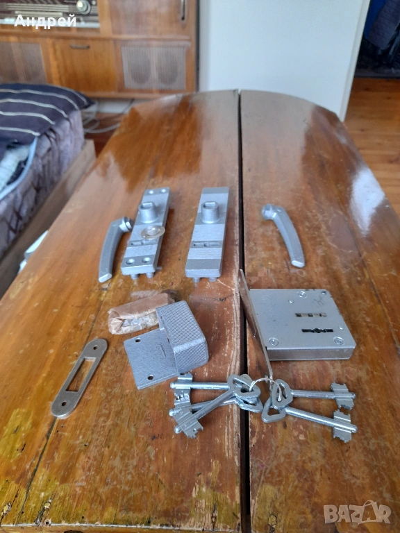 Стара брава #11, снимка 1