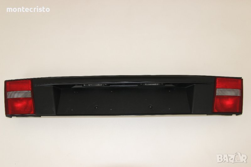 Панел вътрешни стопове заден капак Lancia Delta II (1994-1999г.) 82468760 / осветление номер, снимка 1