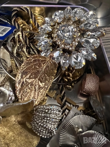 Уникален масивен пръстен с кристали, снимка 1