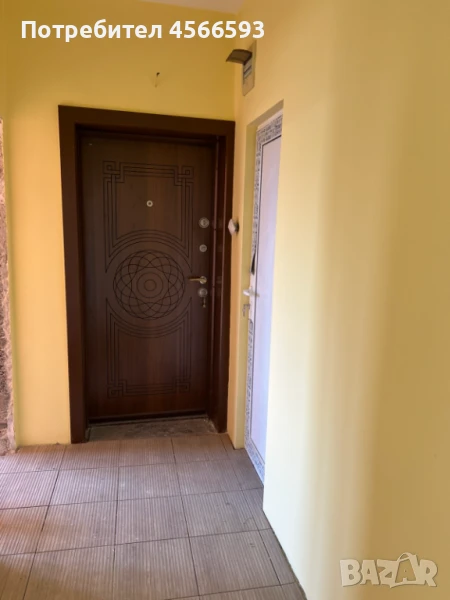 Продавам многостаен апартамент с гараж - частно лице, снимка 1