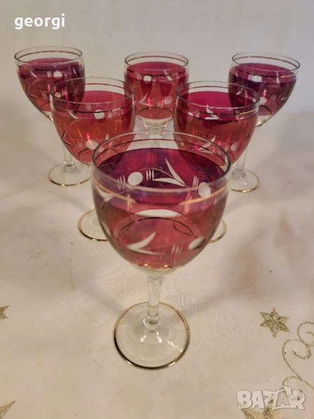 ретро цветни чаши за ракия фасетирани със златен кант , снимка 1