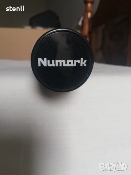 Безжичен микрофон NUMARK  с куфарче, снимка 1