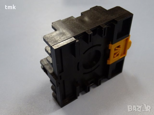 Усилвател за фотодатчик OMRON OPE-VX, снимка 7 - Резервни части за машини - 31802586