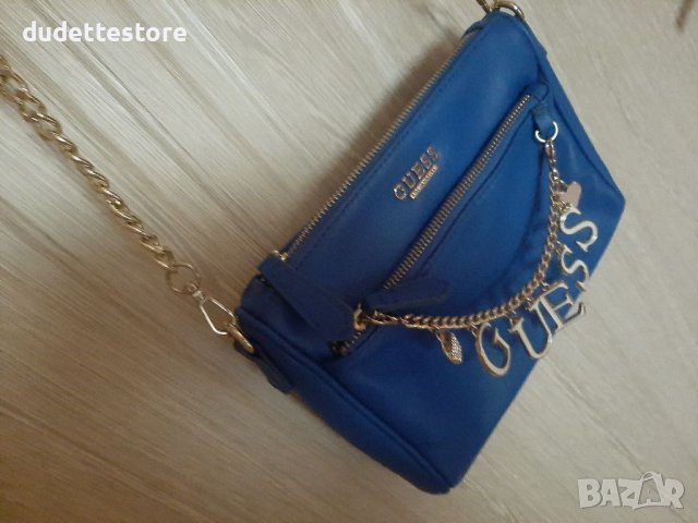 Оригинална чанта на GUESS синя, снимка 5 - Чанти - 37894340