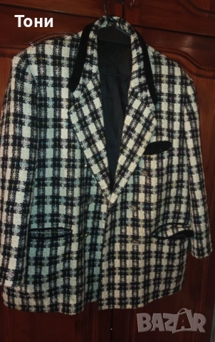 Ново Дамско Стилно Карирано Сако XL , снимка 2 - Сака - 53013998