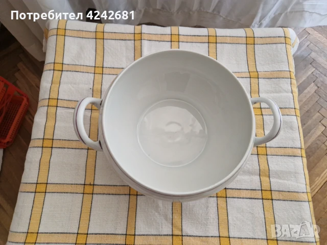 Порцеланов супник, снимка 2 - Антикварни и старинни предмети - 51346177