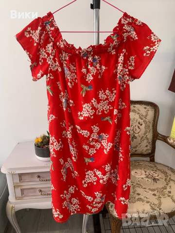 Рокля в размер 38 подходяща за размер S-M