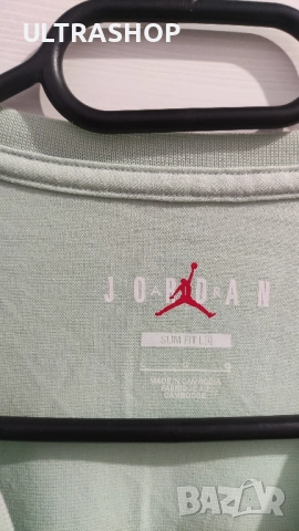 Дамска тениска Jordan L size в отлично състояние , снимка 2 - Тениски - 51620537