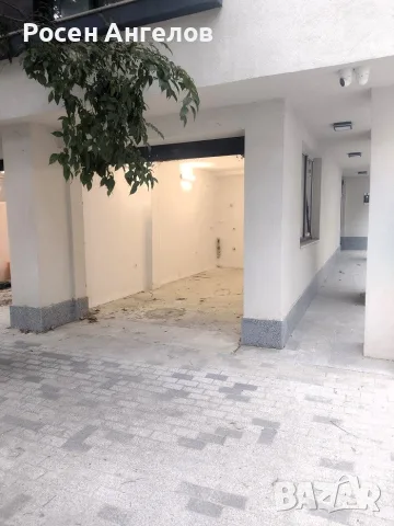 Два гаража под наем - Левски, снимка 5 - Гаражи и паркоместа - 56130202