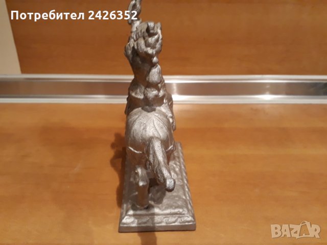 Старa метална фигура, жена на кон и сокол, СССР, снимка 4 - Колекции - 31989919