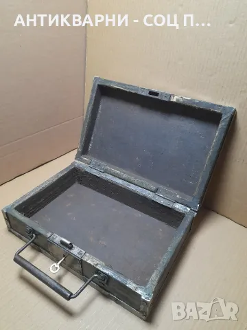 Стар Дървен Куфар., снимка 8 - Антикварни и старинни предмети - 48540951