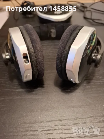 Безжични слушалки AKG 915, снимка 8 - Слушалки и портативни колонки - 56451203