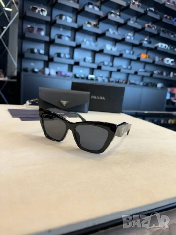 очила с черен обикновен калъф prada , снимка 9 - Слънчеви и диоптрични очила - 50608361