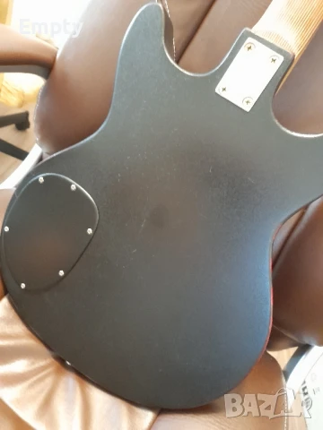 Фретлес бас, снимка 13 - Китари - 51286402