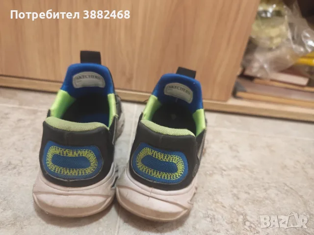 Skechers 32 номер светлините работят, снимка 4 - Детски маратонки - 56082896