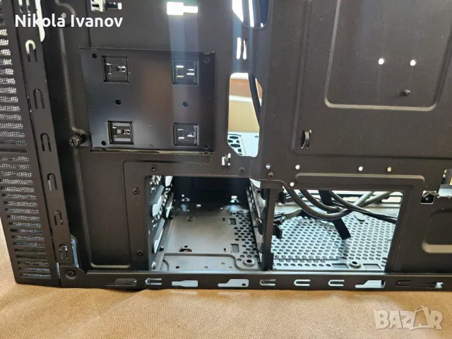 Cooler Master MasterBox E500L Mid Tower Computer Case Mini-ITX / Mico-ATX / ATX | компютърна кутия, снимка 7 - Захранвания и кутии - 50219588