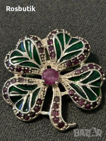 Разкошен сребърен медальон/ брошка с естествени рубини и зелен емайл , снимка 4 - Колиета, медальони, синджири - 53267032