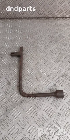 Ключ за гуми SsangYong Musso 2.3i 1998г.	