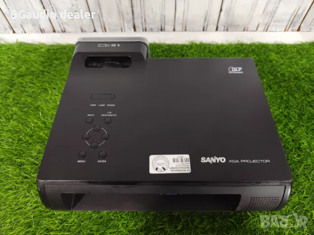 Sanyo прожектор (за части), снимка 3 - Плейъри, домашно кино, прожектори - 50392581