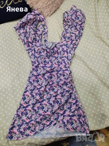 Дамска цветна рокличка , снимка 4 - Рокли - 51533659