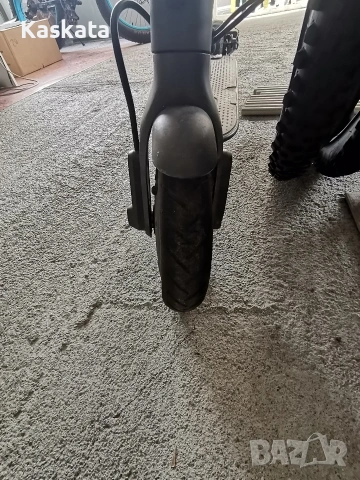 Електрическа тротинетка оригинална марката Xiaomi Mi 365 i, снимка 2 - Друга електроника - 53912478