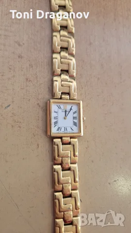 дамски позлатен часовник Seiko