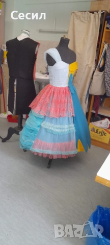 Извършвам шивашки услуги,подгъви,пердета,корекций,сценични костюми, снимка 5 - Шивашки услуги - 51839361