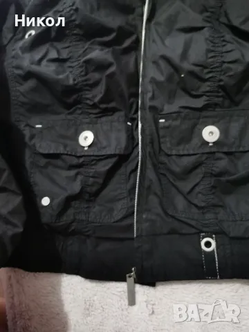 Детско яке, снимка 2 - Детски якета и елеци - 48663852