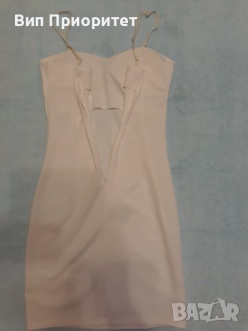 Малка бяла рокля къса с презрамки- регулируеми, сребристи орнаменти , вградени подплънки на бюста , снимка 18 - Рокли - 37476594