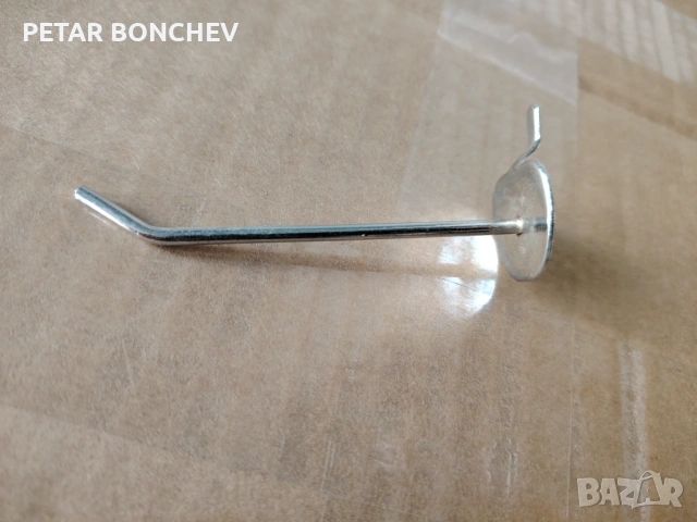 Куки за стелажи 