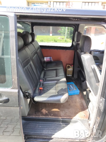 VW Transporter T5 2008 2.5D Facelift, снимка 11 - Автомобили и джипове - 54362751