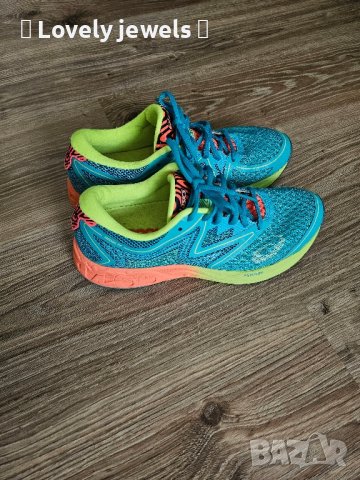 Дамски маратонки ASICS цветни сини неон, снимка 3 - Маратонки - 42673464