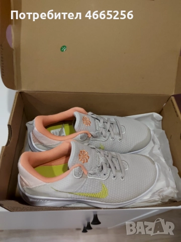 NIKE дамски маратонки, снимка 3 - Маратонки - 52595949