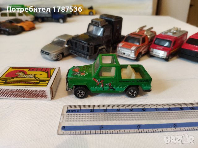 Шест малки колички