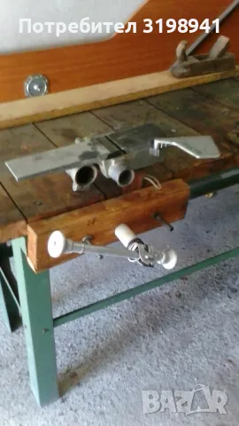 raboten tezgiah, снимка 2 - Работни маси и бюра - 49038343