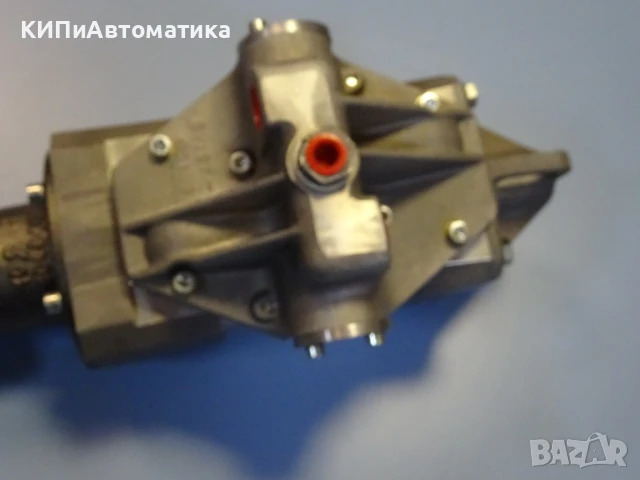 високонапорна бутална помпа за безвъздушно боядисване Wagner 28-40 High Pressure Piston Pump, снимка 14 - Резервни части за машини - 50909578