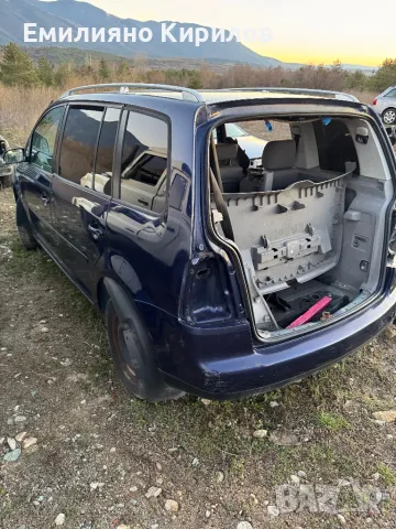 Голф туаран, снимка 2 - Автомобили и джипове - 49395904