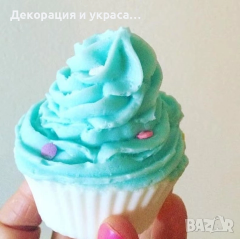 Кексчета и кроасани от сапун, снимка 2 - Декорация - 52566249