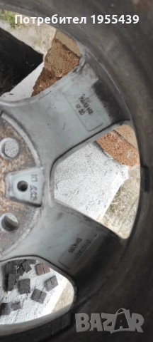 Гуми с джанти БМВ Е90, снимка 4 - Гуми и джанти - 52213858