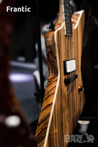 Ел. китара KR punisher explorer , снимка 1