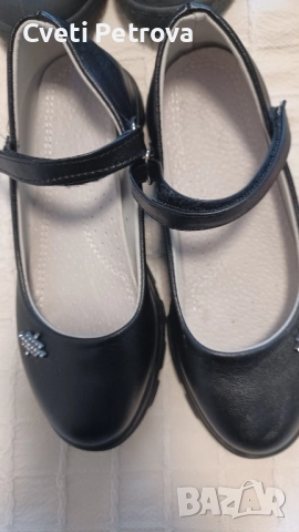 детски обувки за момиче номер 33 официални и спортни(маратонки Nike) , снимка 3 - Детски обувки - 51791176